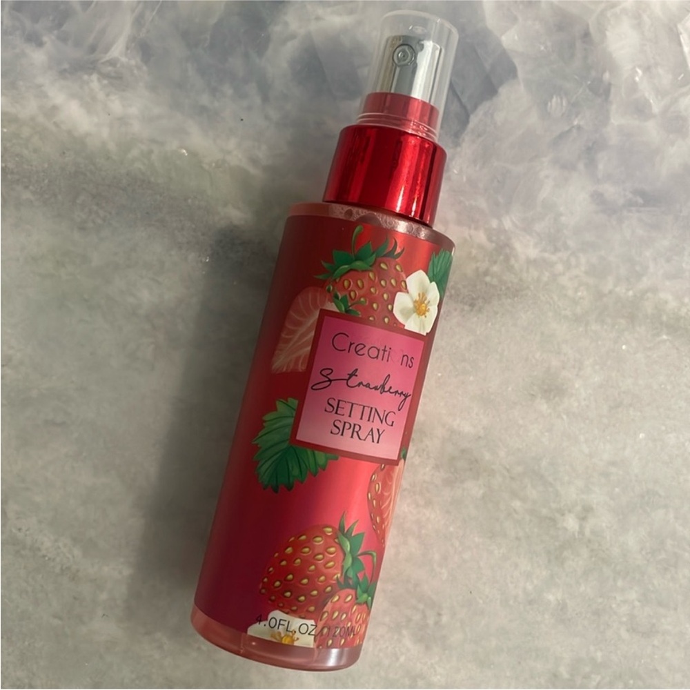Creations strawberry Setting Spray